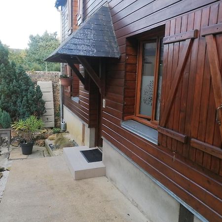 Le Petit Chalet: Cozy Apartment Near Old Town with Breakfast Le Mans Exterior photo
