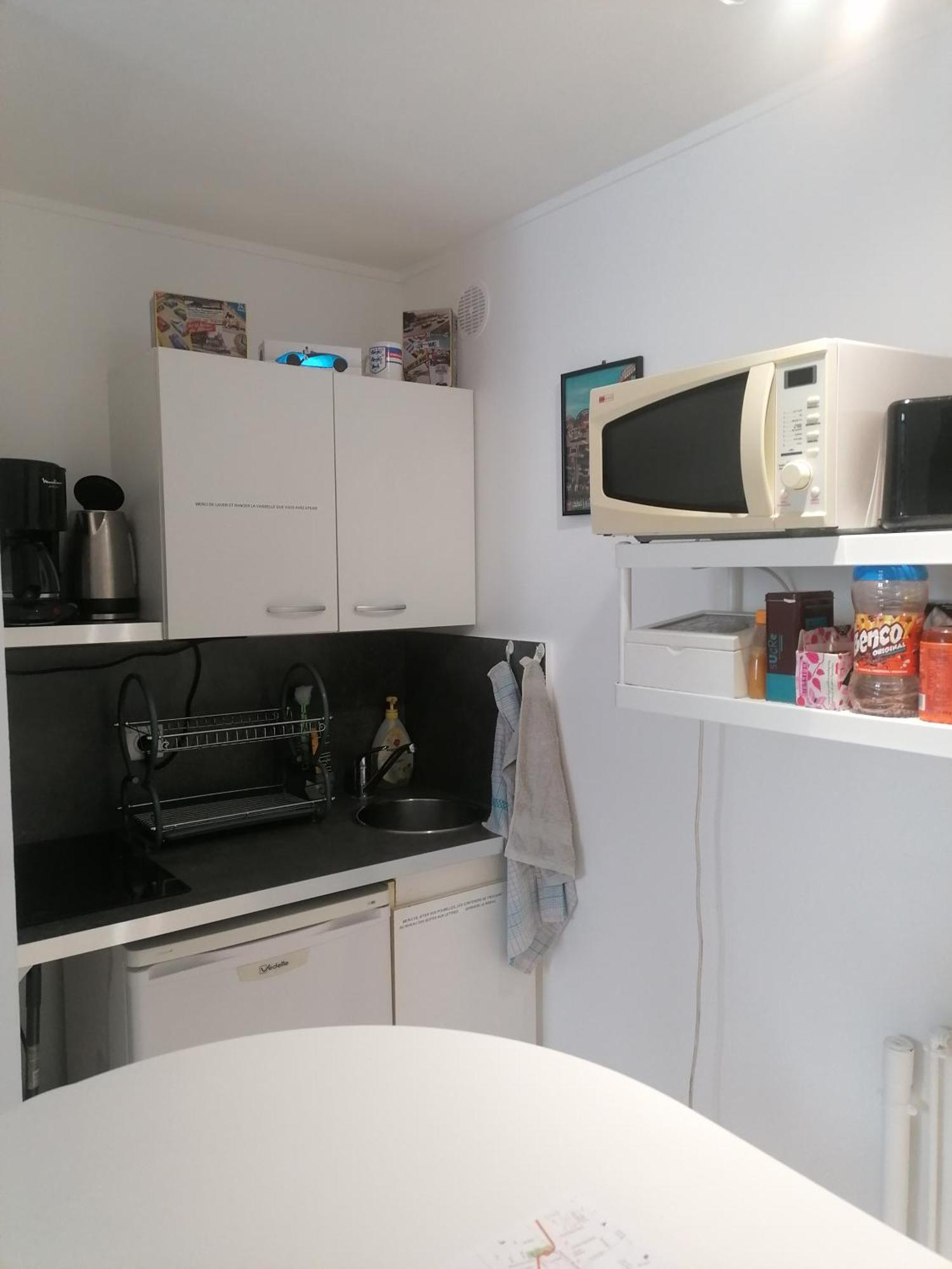 Le Petit Chalet: Cozy Apartment Near Old Town with Breakfast Le Mans Exterior photo