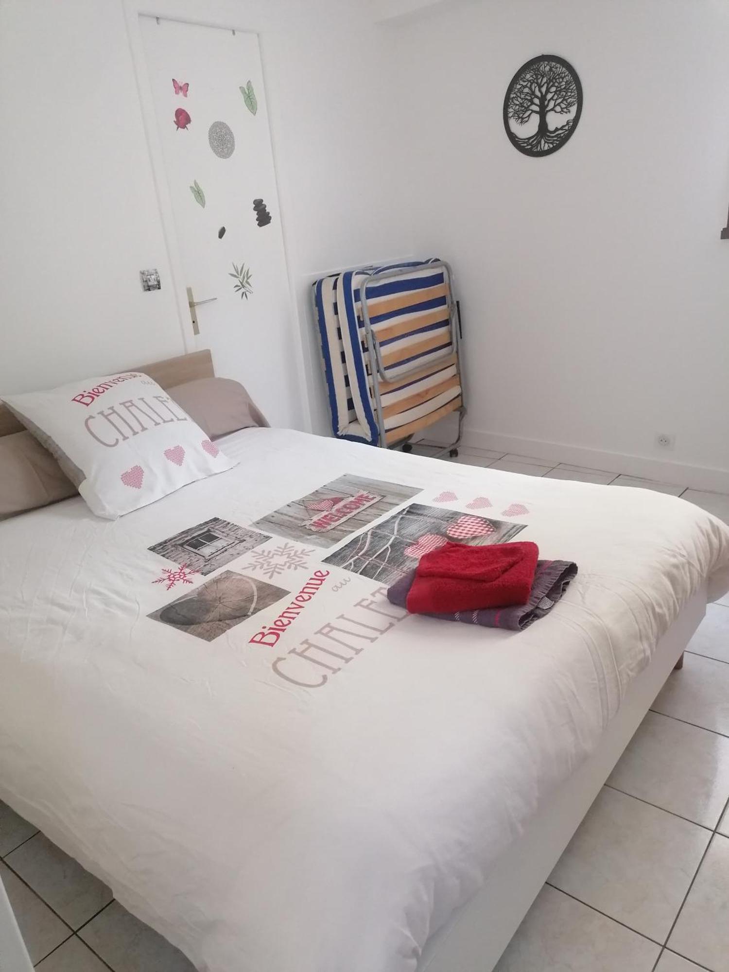 Le Petit Chalet: Cozy Apartment Near Old Town with Breakfast Le Mans Exterior photo