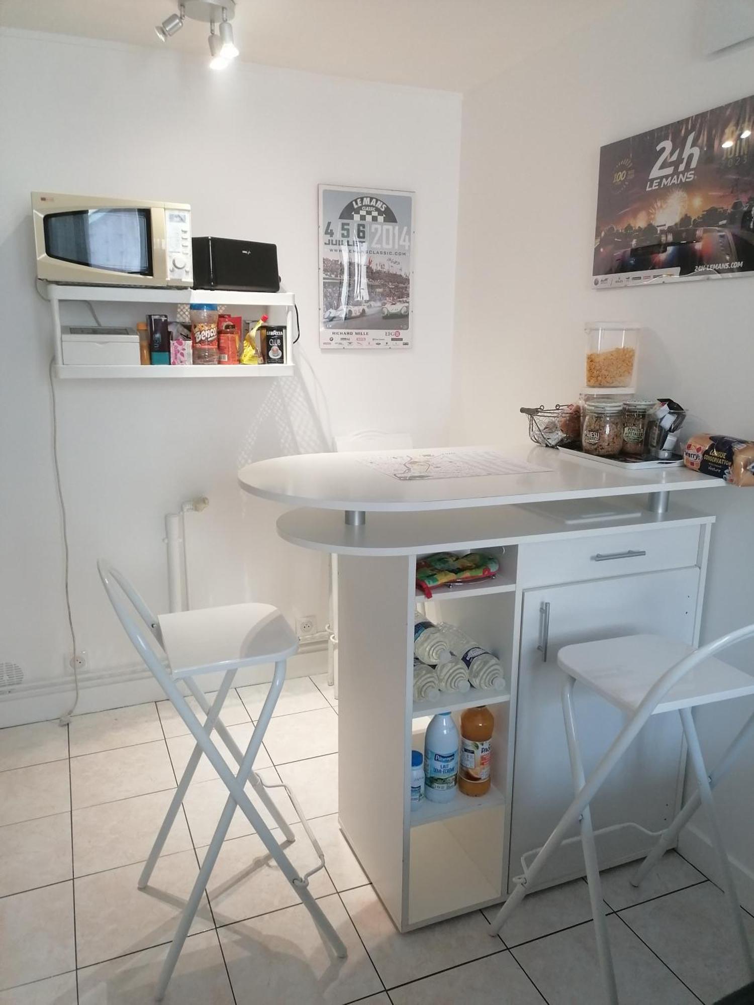 Le Petit Chalet: Cozy Apartment Near Old Town with Breakfast Le Mans Exterior photo