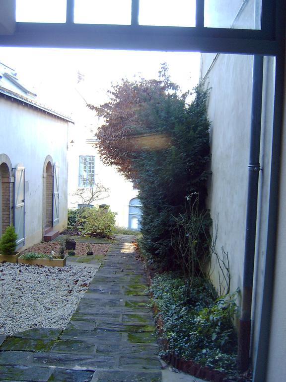Le Petit Chalet: Cozy Apartment Near Old Town with Breakfast Le Mans Room photo